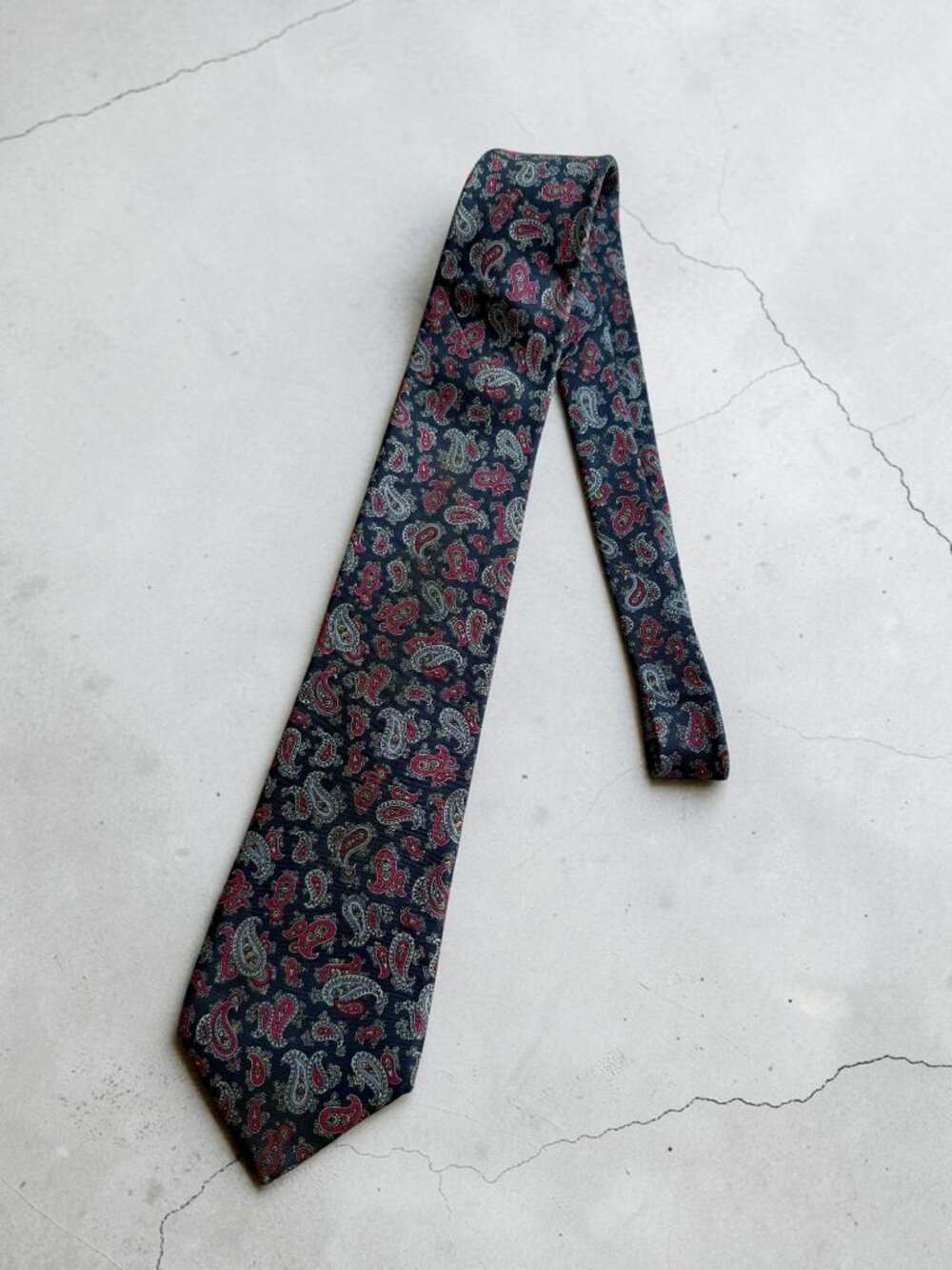 LIBERTY OF LONDON Purple Blue Paisley 100% Silk Tie